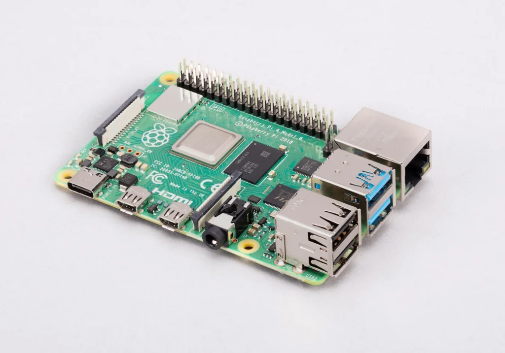 برد رسمی Raspberry Pi 4 Model B
