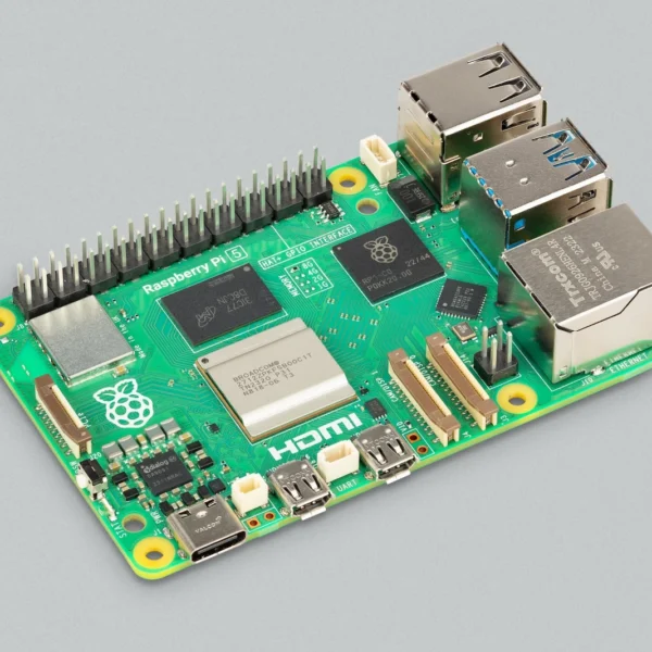 برد Raspberry Pi 5